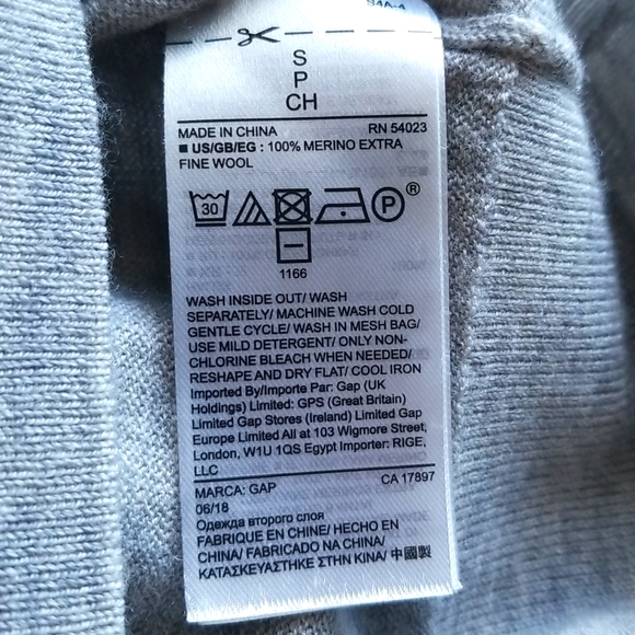 S - Grey Sweater - GAP - Picture 4 of 4